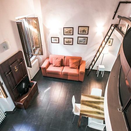 Apartamento In Front Of Coliseum Roma Exterior foto